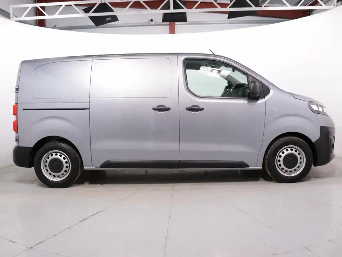 2022-vauxhall-vivaro-15td-2700-l1h1-dynamic-120pseu6d-big-7
