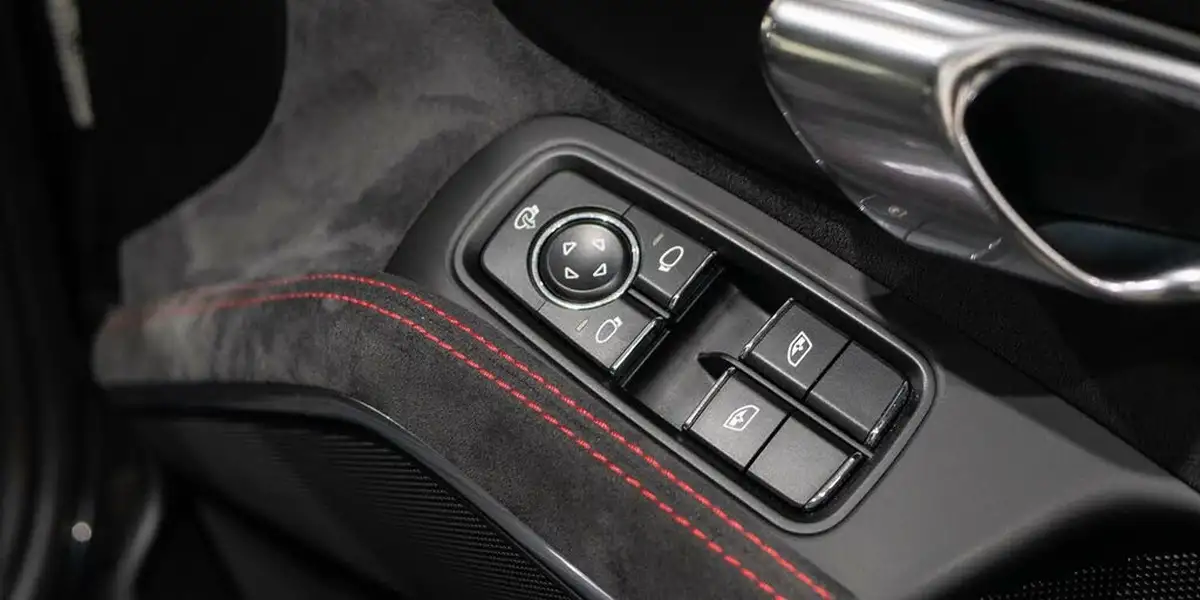 2015-porsche-911-38-carrera-gts-coupe-pdk-big-25