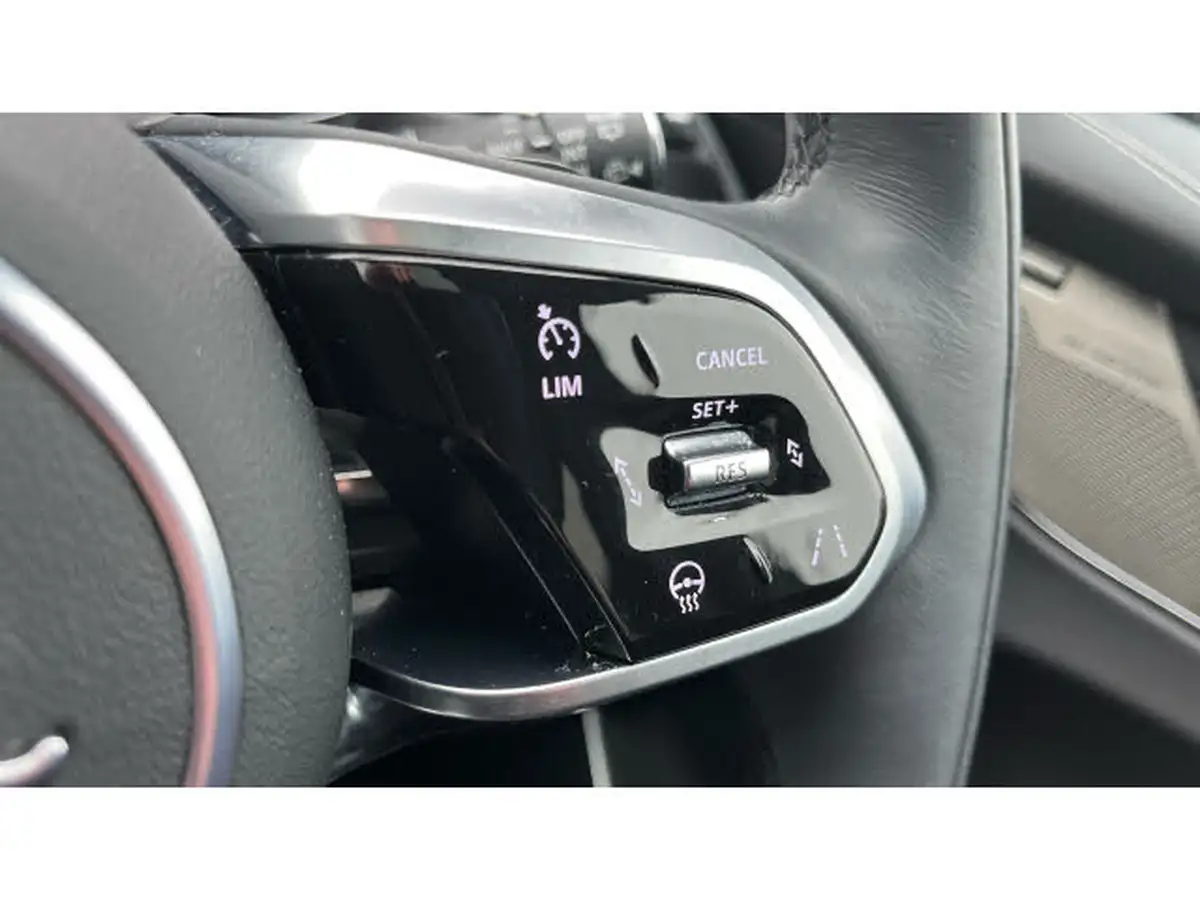2024-jaguar-f-pace-20-d200-r-dynamic-hse-black-big-21