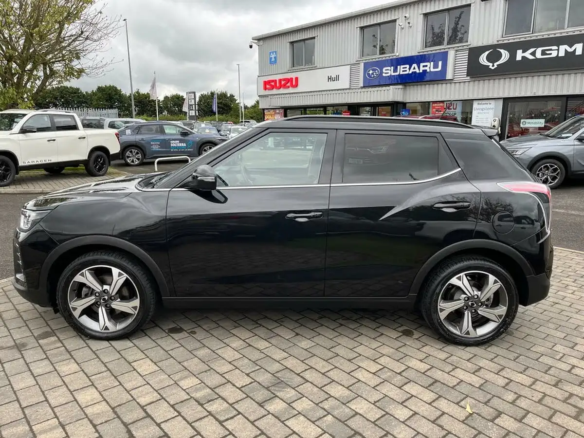 2024-kgm-ssangyong-tivoli-15-k40-big-2