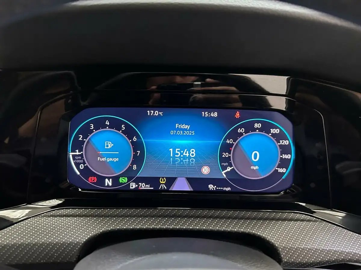 2022-volkswagen-golf-15-etsi-r-line-150ps-estate-big-13