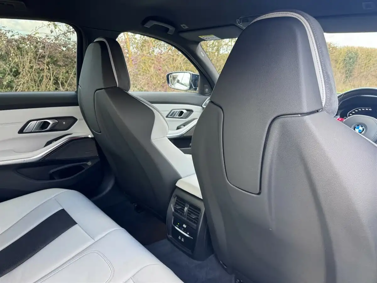 2021-bmw-3-series-30-m3-competition-big-25