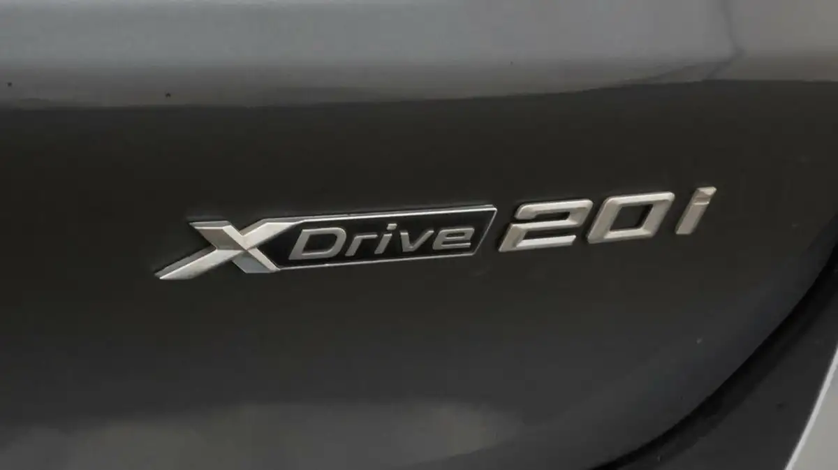 2021-bmw-x1-20-xdrive20i-xline-big-21