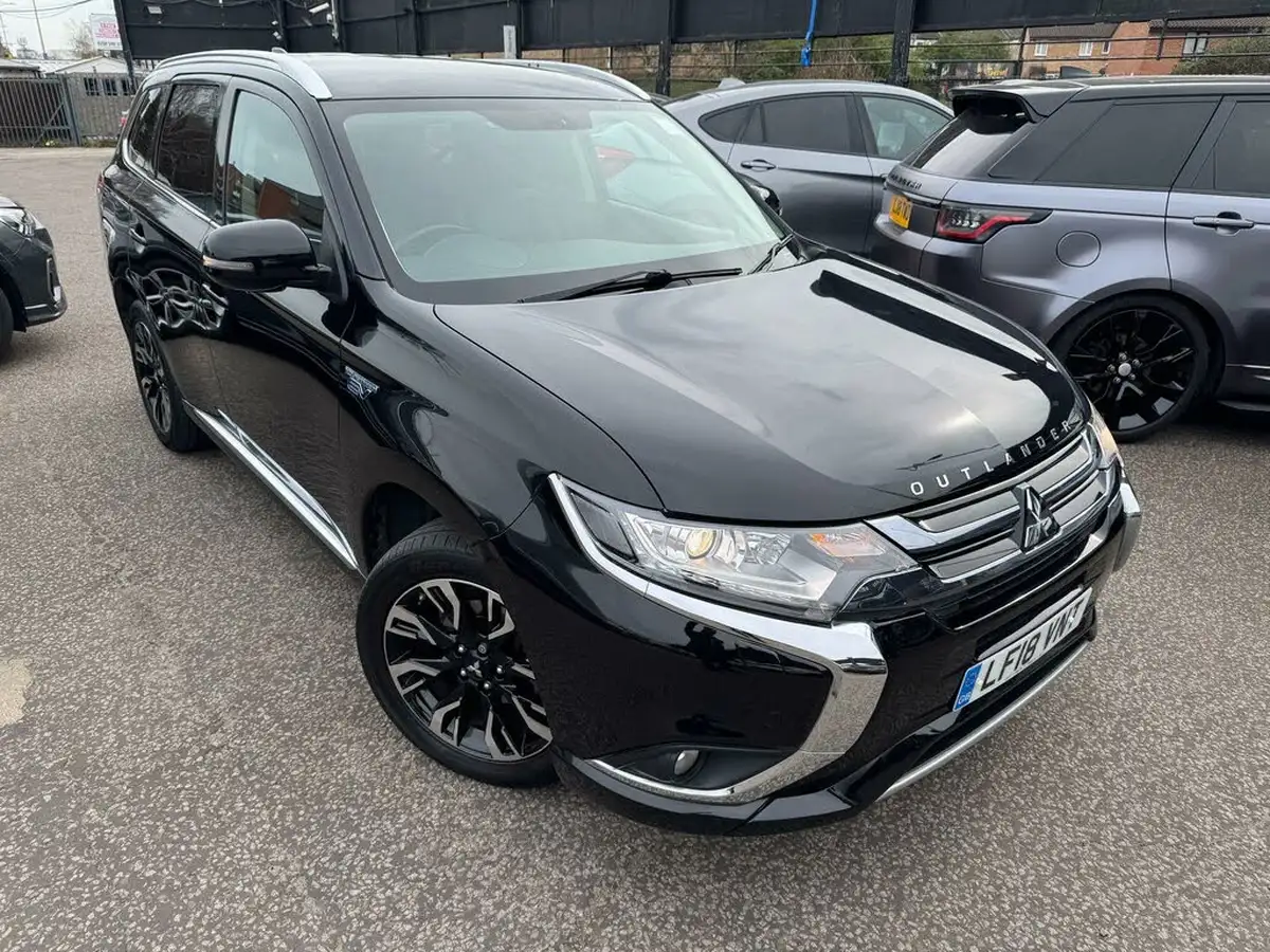2018-mitsubishi-outlander-20-juro-phev-big-16