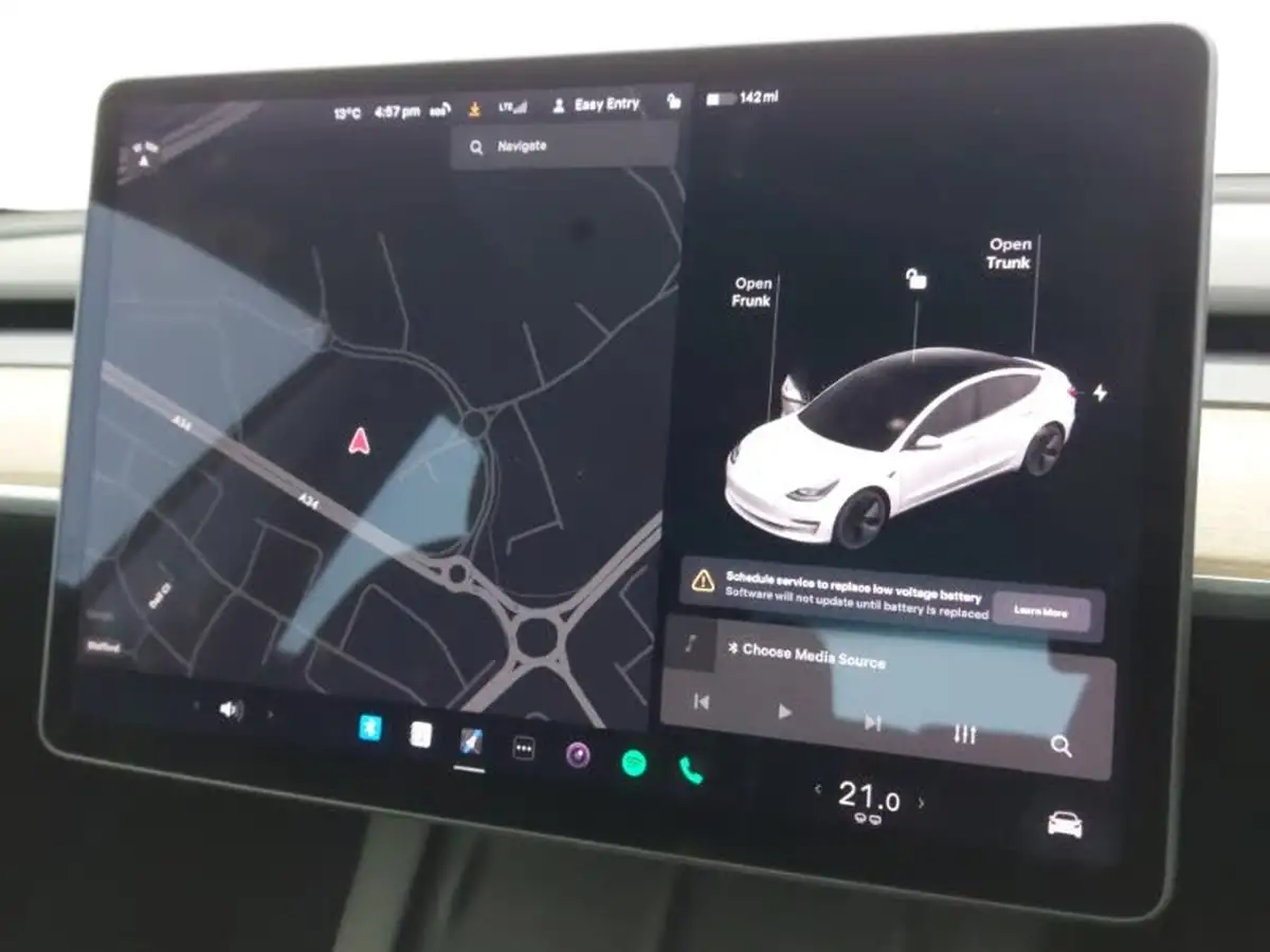 2021-tesla-model-3-e-long-range-4x4-big-16