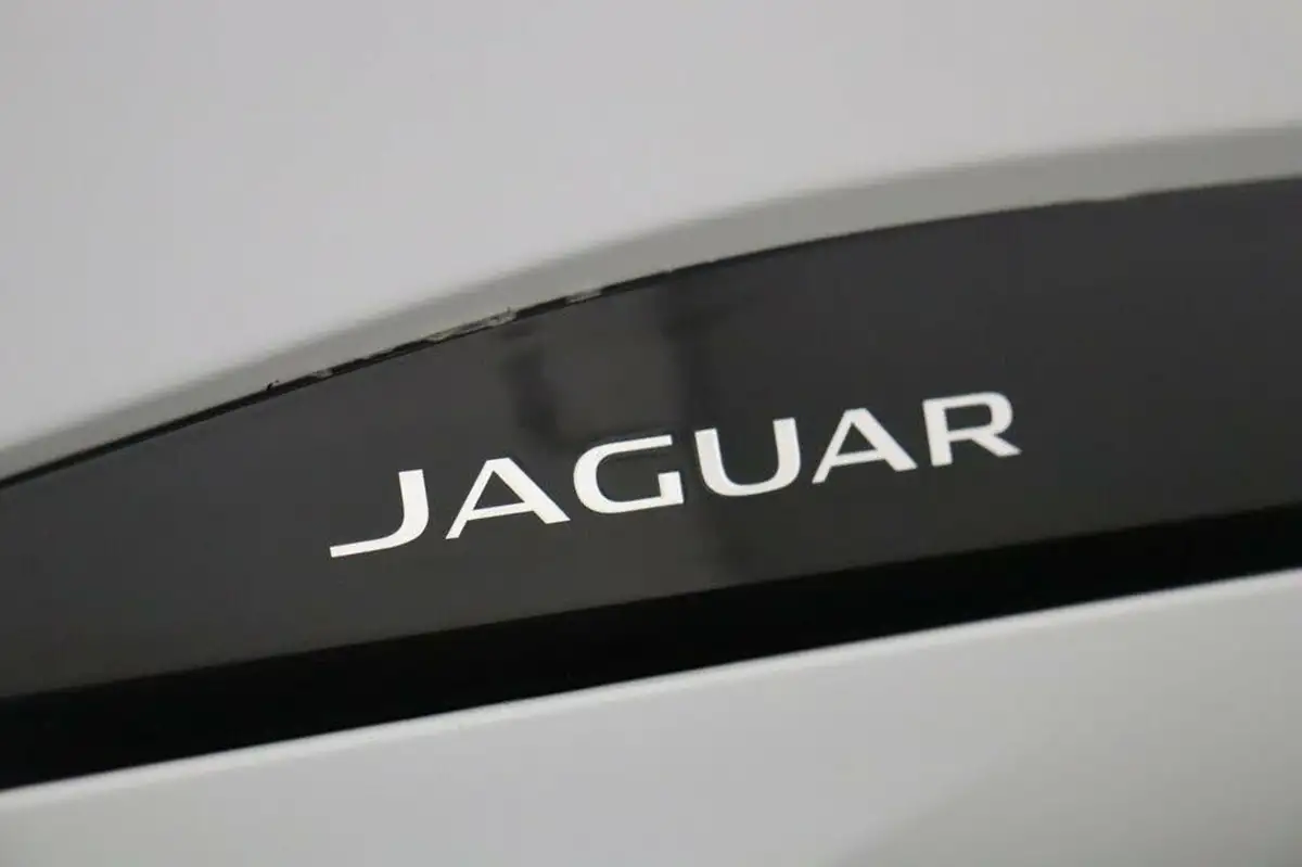 2019-jaguar-i-pace-ev400-se-big-6