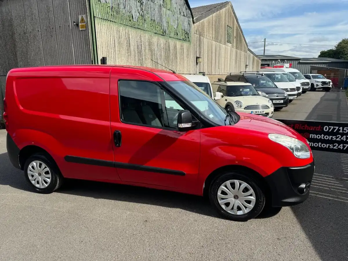 2013-fiat-doblo-cargo-13td-maxi-big-9
