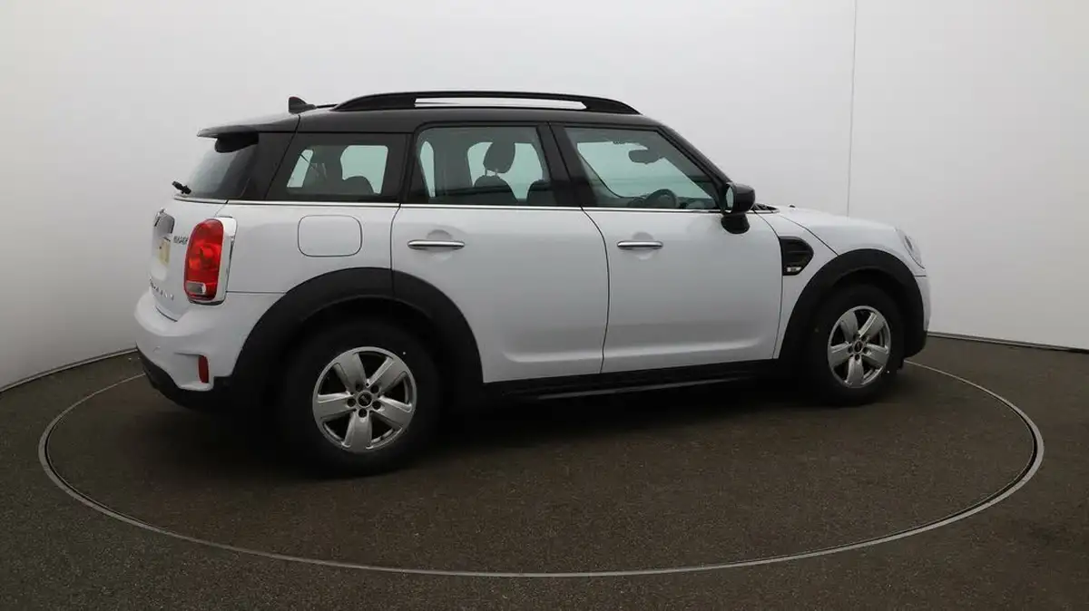 2020-mini-countryman-15-cooper-classic-auto-big-43