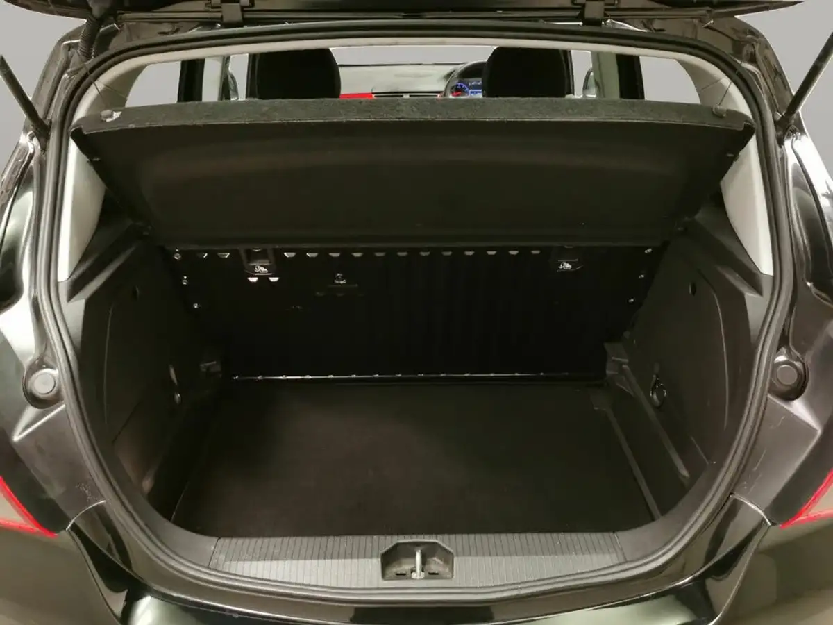 2019-vauxhall-corsa-14i-sri-vx-line-nav-black-90ps-5d-big-38