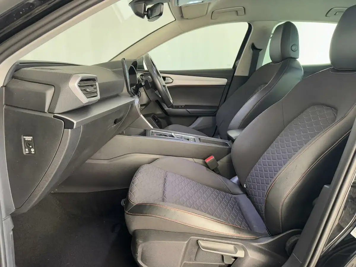 2021-seat-leon-14-e-hybrid-fr-hatchback-big-10