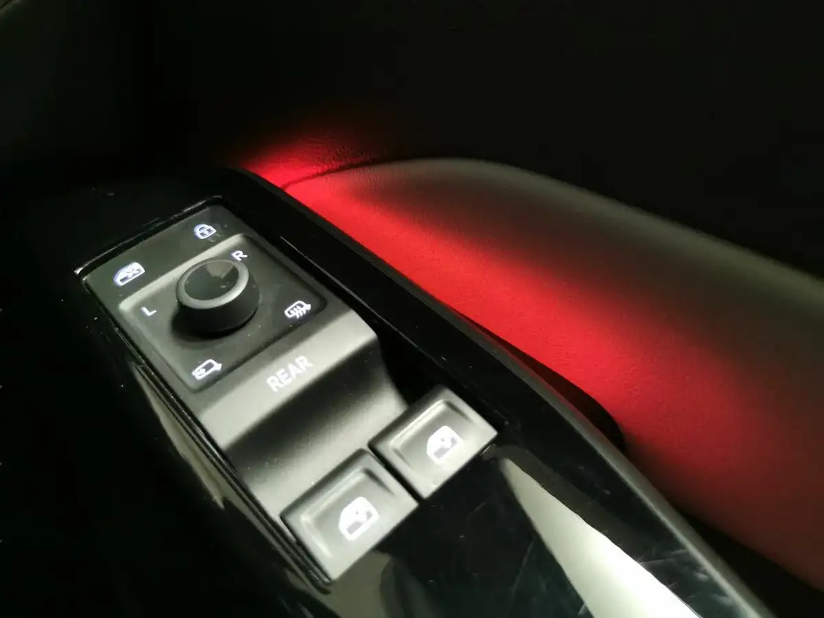 2021-volkswagen-id3-e-tour-big-22