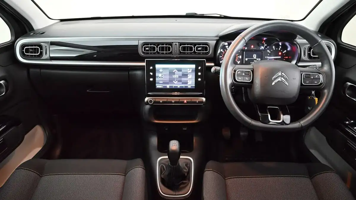 2021-citroen-c3-12-puretech-shine-83ps-big-13