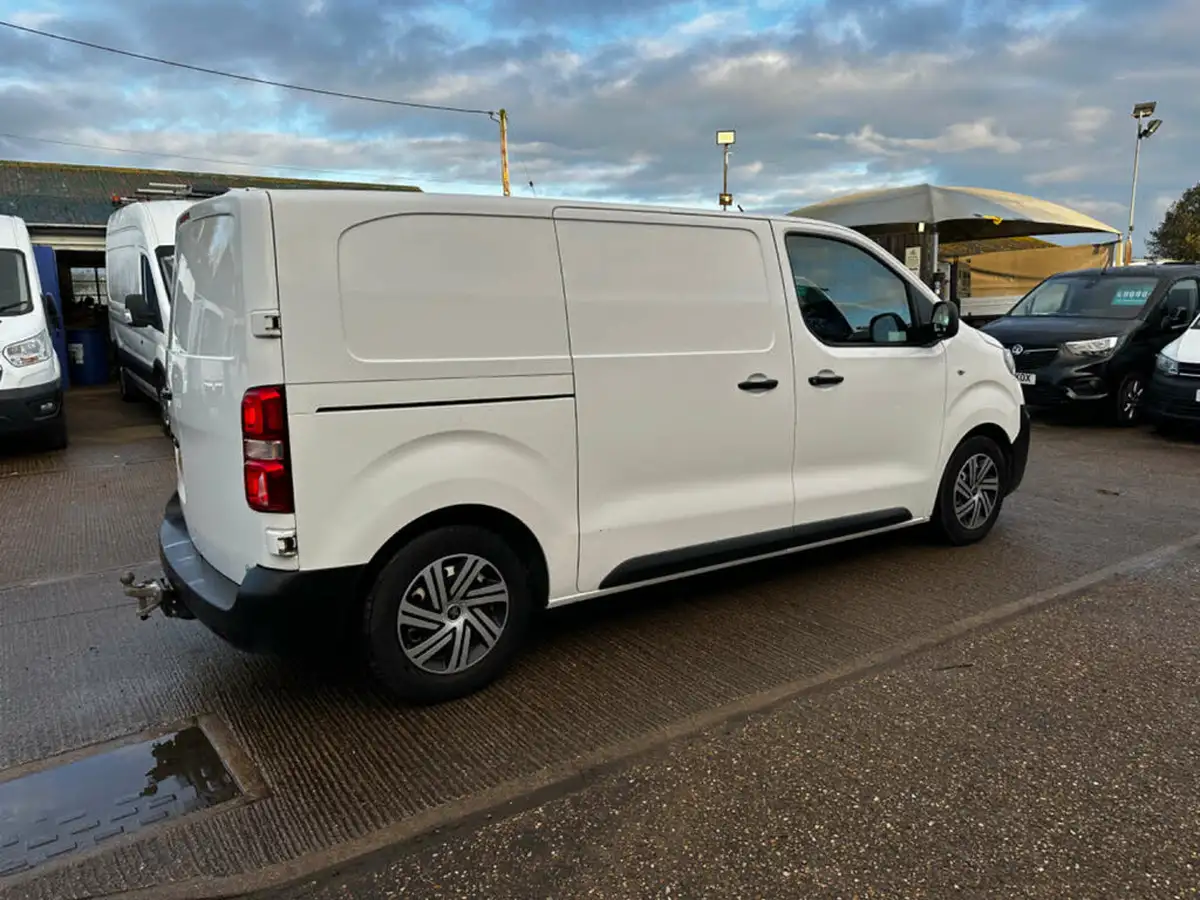 2019-peugeot-expert-16bluehdi-professional-standard-1000-95-big-8