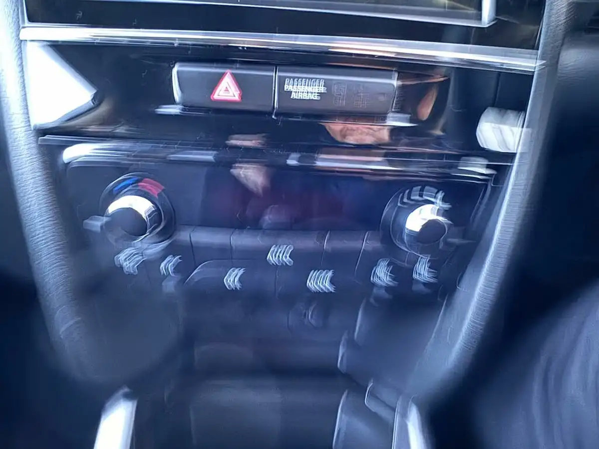 2022-suzuki-vitara-14-boosterjet-sz-t-big-25