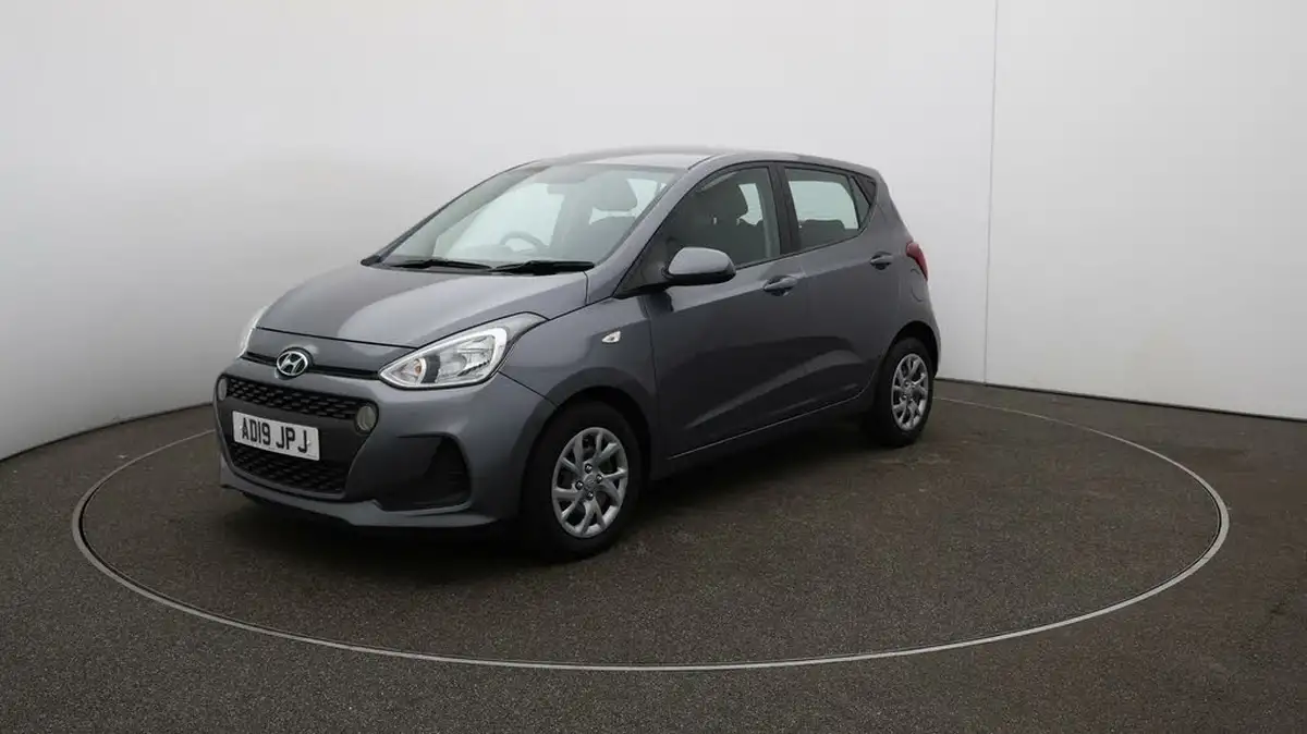 2019-hyundai-i10-10-se-67ps-big-3