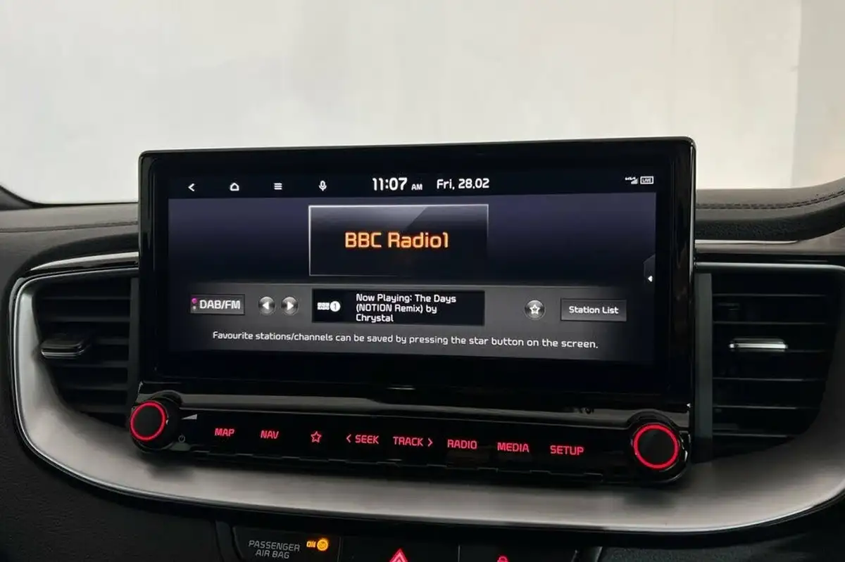 2022-kia-pro-ceed-15-t-gdi-gt-line-big-26