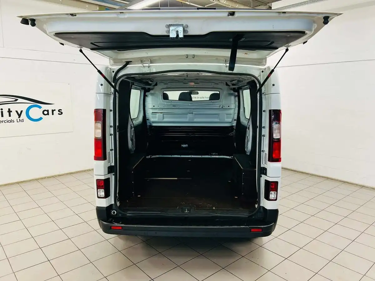 2019-renault-trafic-16dci-sl27-125-sport-nav-energy-125-e6-panel-van-big-8