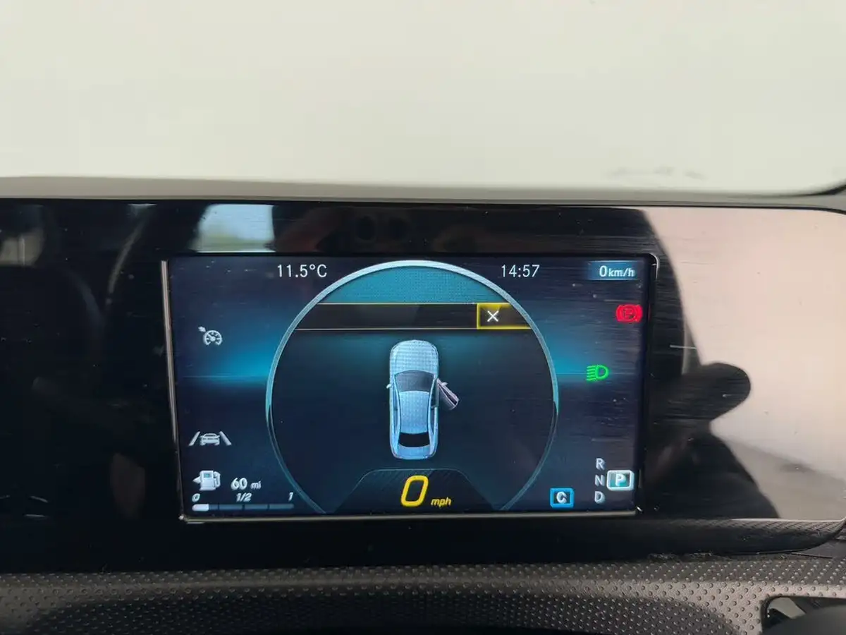 2020-mercedes-benz-a-class-15d-a180d-sport-saloon-4d-7g-dct-big-43