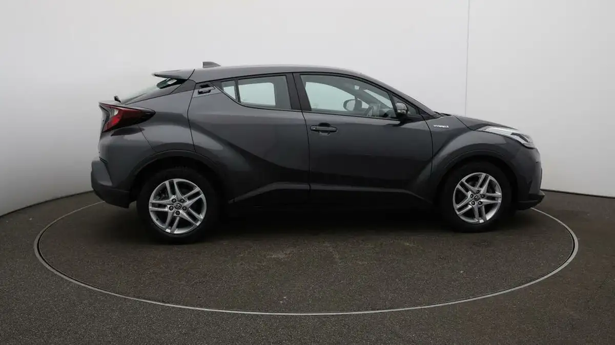 2020-toyota-c-hr-18-vvt-i-icon-parking-pack-big-8