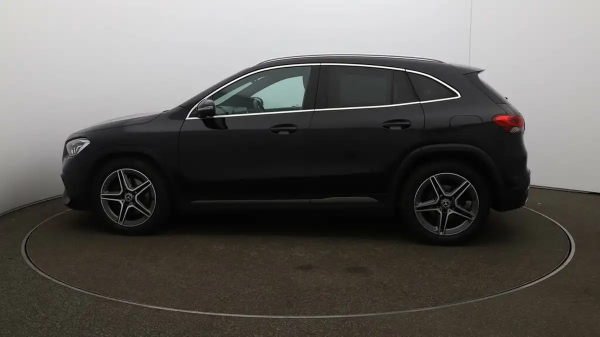 2021-mercedes-benz-gla-class-13-gla-180-amg-line-executive-1332cc-big-57