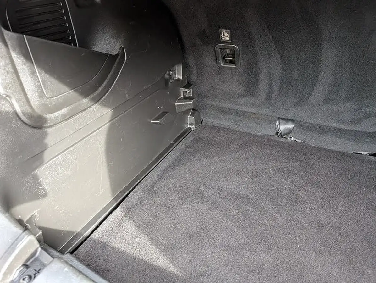 2021-jeep-renegade-13-gse-night-eagle-big-42