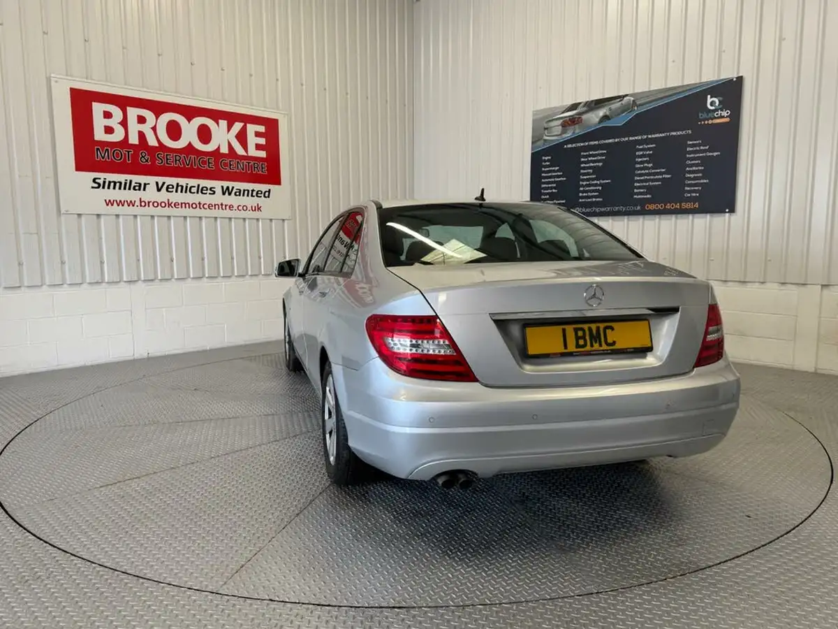 2012-mercedes-benz-c-class-18-c180-se-edition-125-156ps-blueefficiency-saloon-4d-7g-tronic-big-9