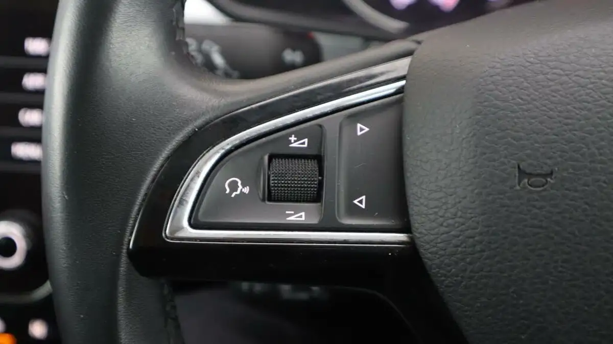 2019-skoda-superb-15-tsi-se-technology-estate-big-21