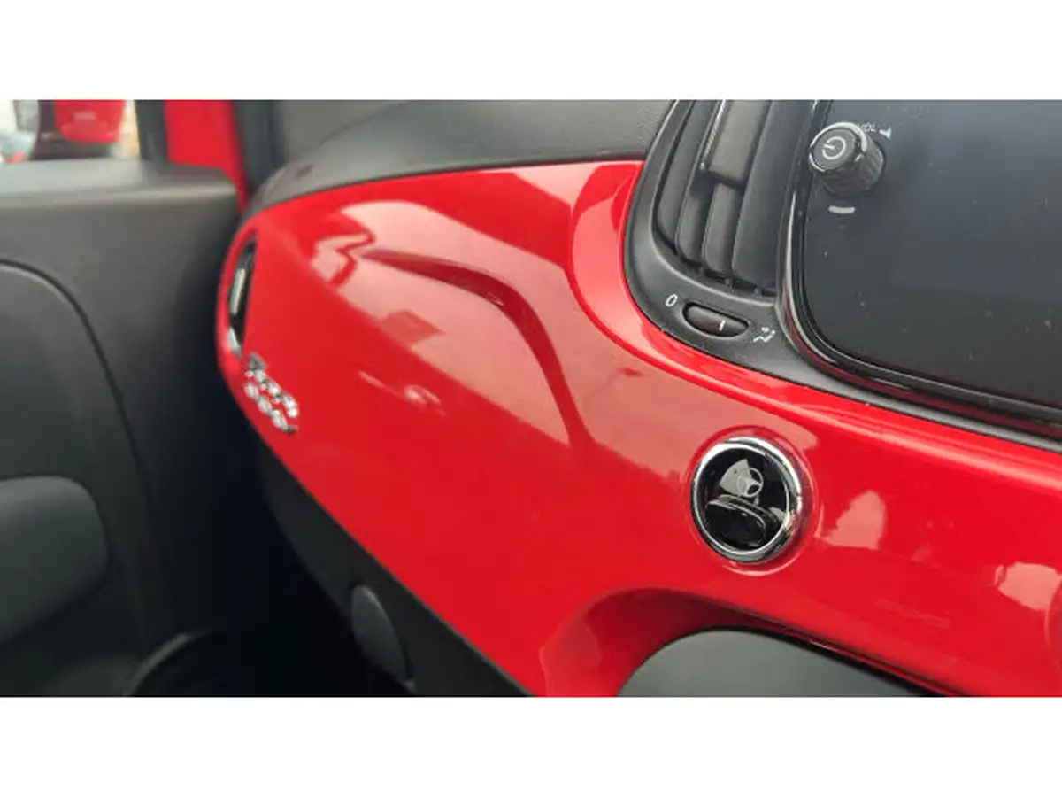 2020-fiat-500-10-lounge-big-32