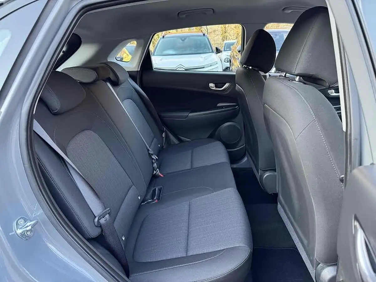 2021-hyundai-kona-10-t-gdi-se-connect-big-15