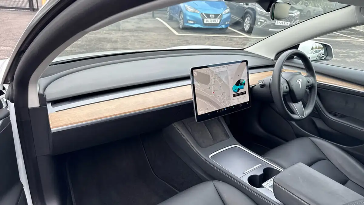2021-tesla-model-3-e-long-range-awd-big-9
