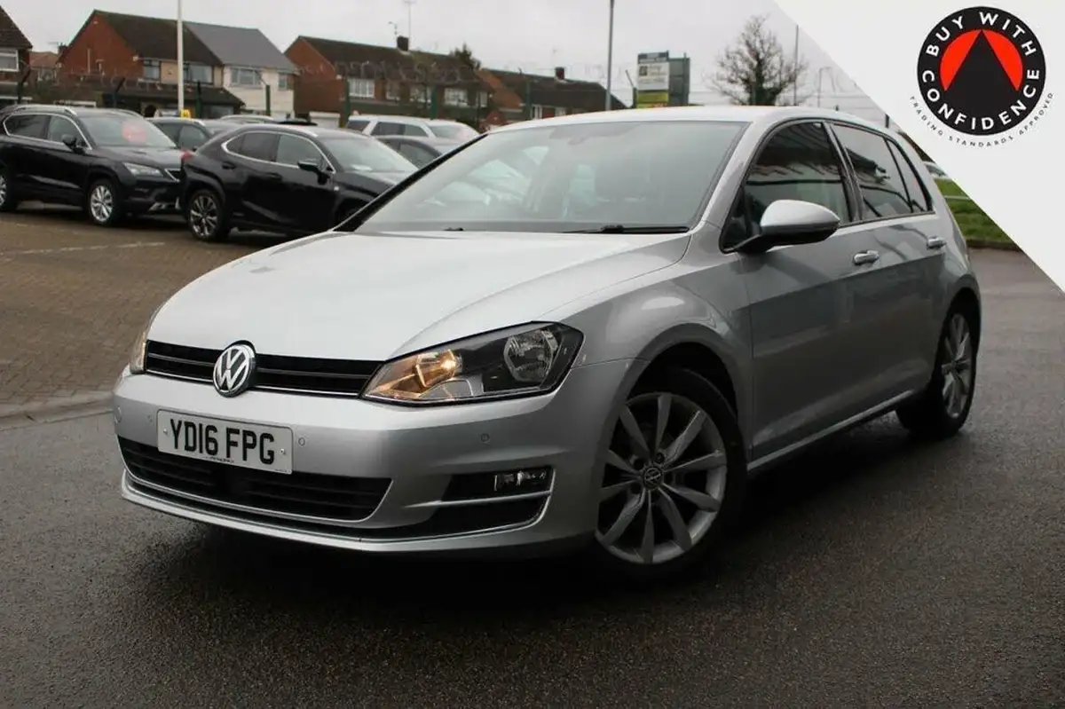 2016-volkswagen-golf-14-tsi-gt-actbmtss-hatchback-5d-dsg-big-3
