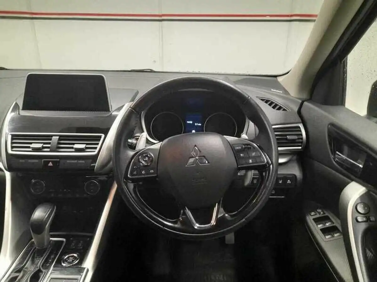 2019-mitsubishi-eclipse-cross-15-black-4wd-auto-big-7