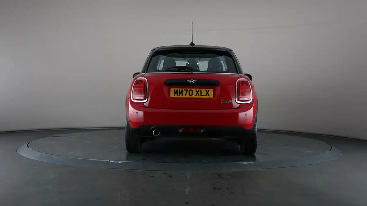 2021-mini-countryman-15-cooper-classic-big-30