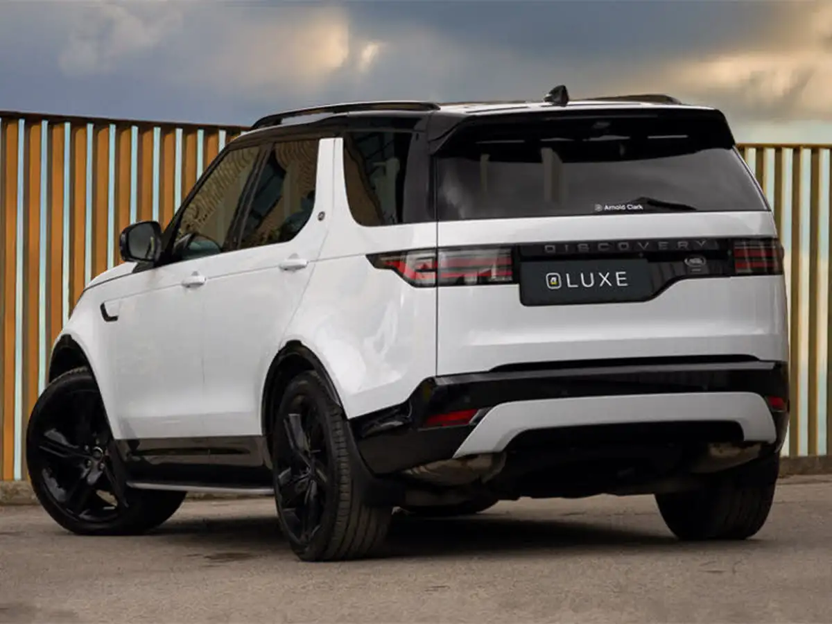 2022-land-rover-discovery-30-d300-r-dynamic-hse-big-1