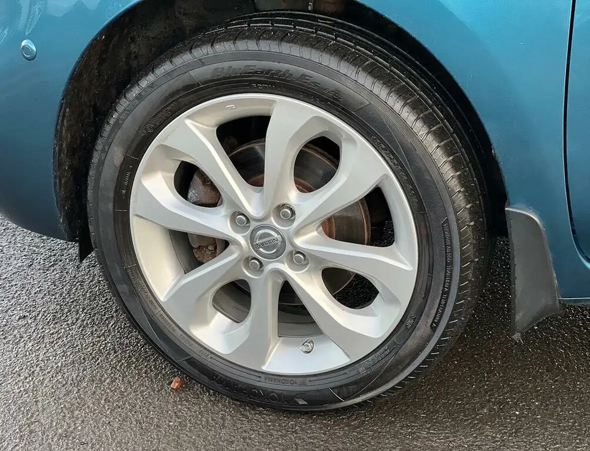 2015-nissan-micra-12-tekna-80ps-big-34