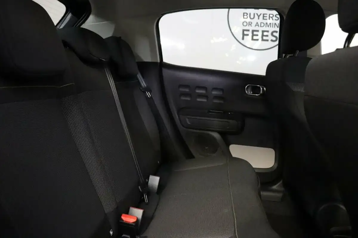 2023-citroen-c3-12-puretech-plus-110ps-eat6-big-25