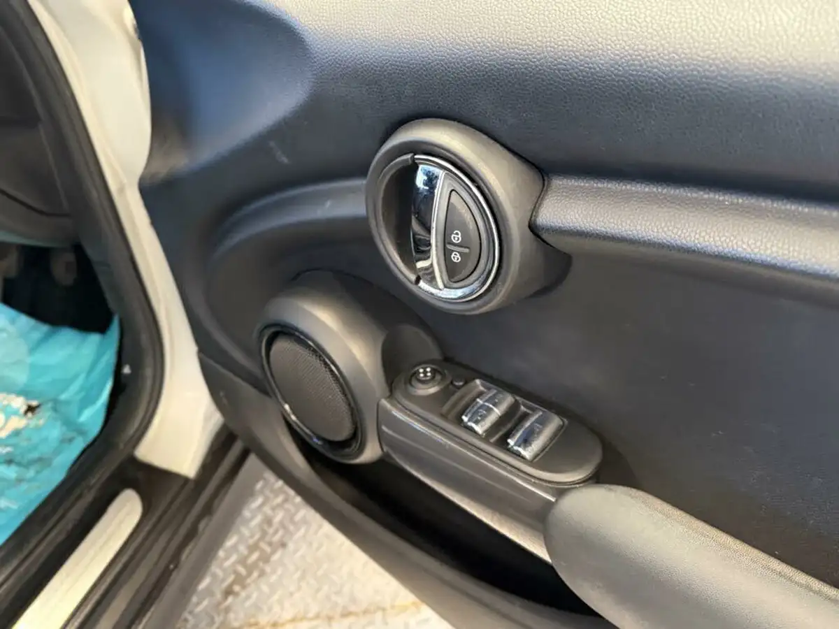 2017-mini-cooper-15-cooper-ss-convertible-2d-big-16