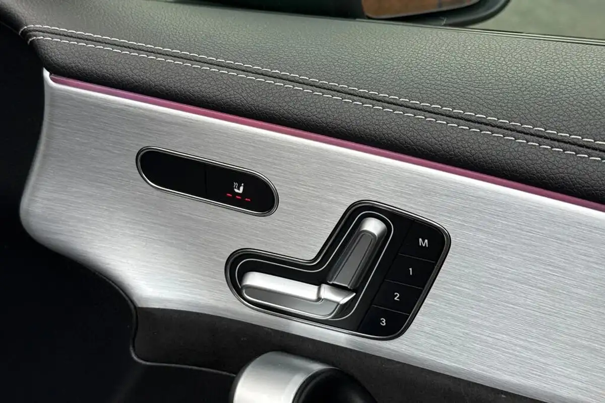 2021-mercedes-benz-a-class-20d-a220d-exclusive-edition-plus-big-30