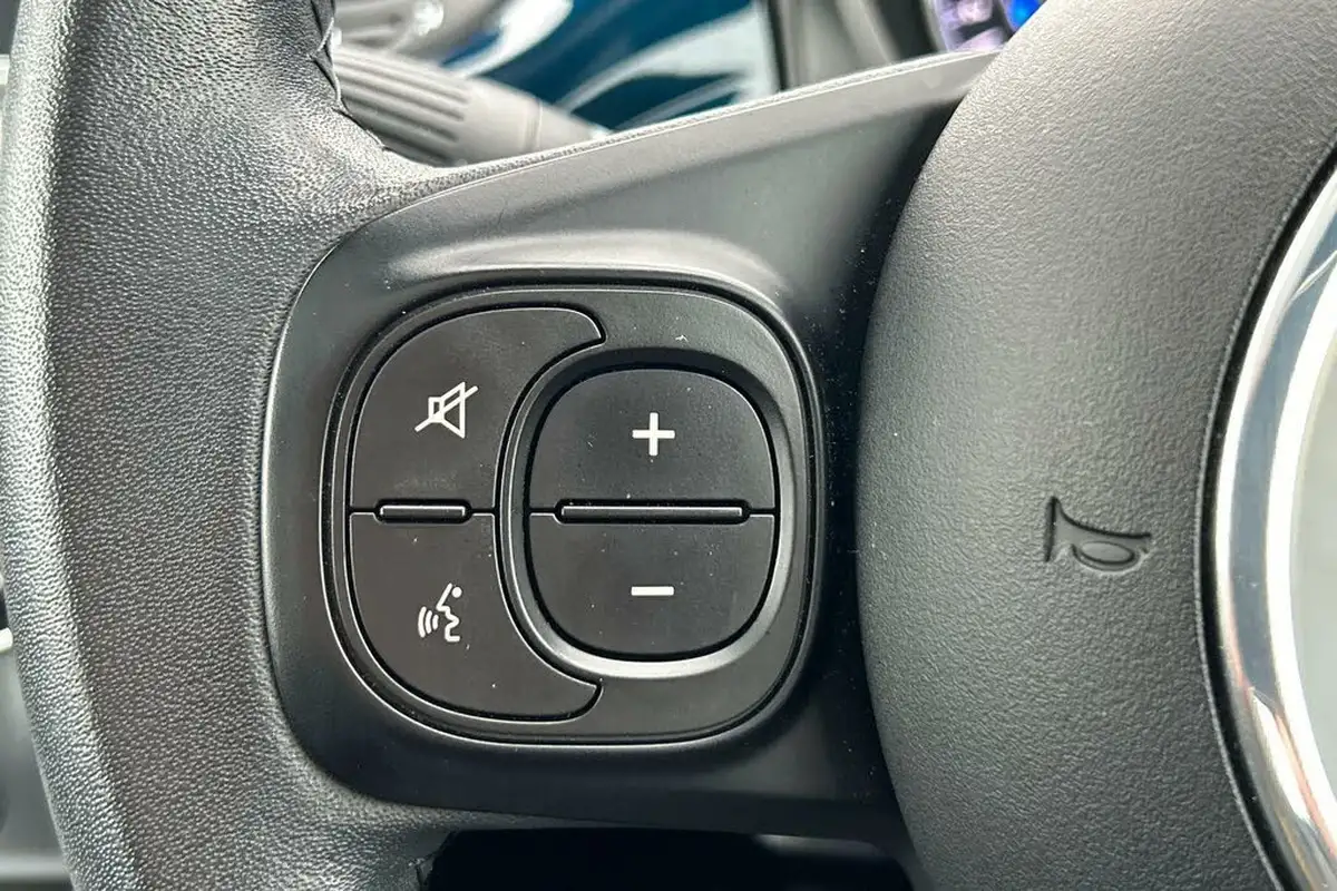 2020-fiat-500-10-launch-edition-big-15