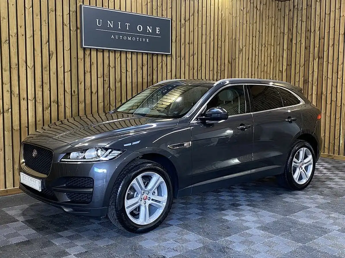2020-jaguar-f-pace-20-i4d-portfolio-180ps-awd-auto-big-10