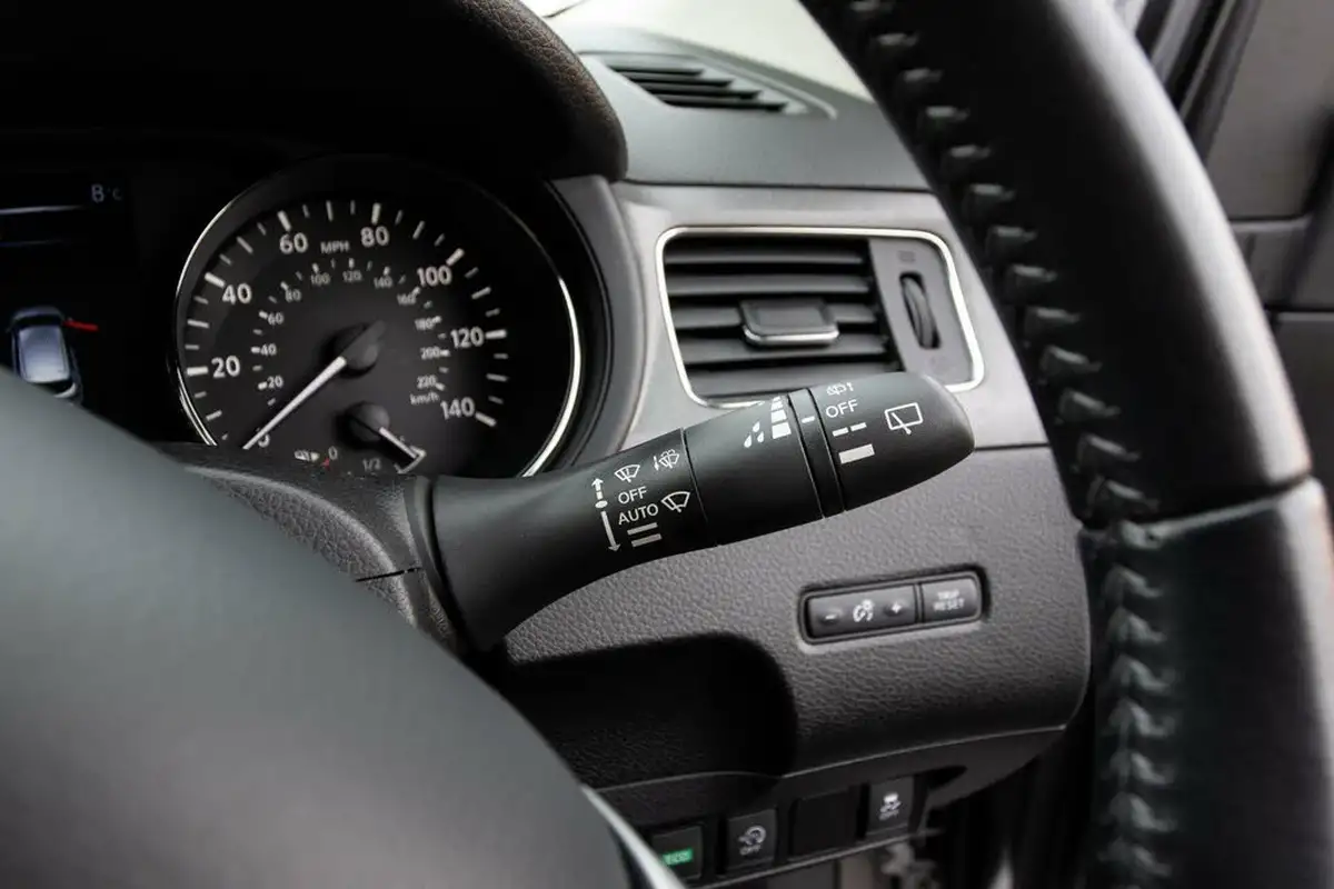 2017-nissan-pulsar-12-dig-t-tekna-xtronic-big-19