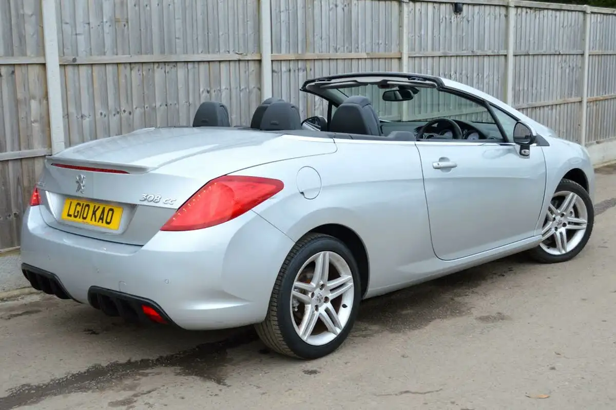 2010-peugeot-308-cc-16-se-thp-156bhp-coupe-big-10