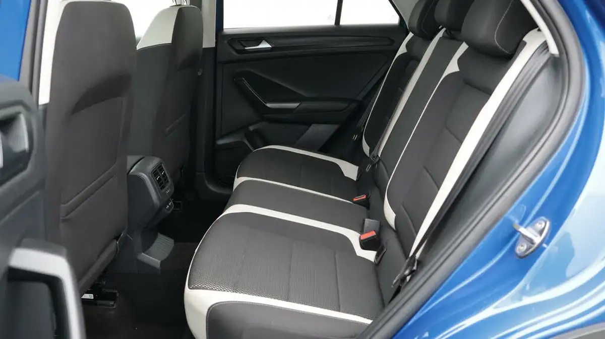 2021-volkswagen-t-roc-15-tsi-sel-dsg-big-16