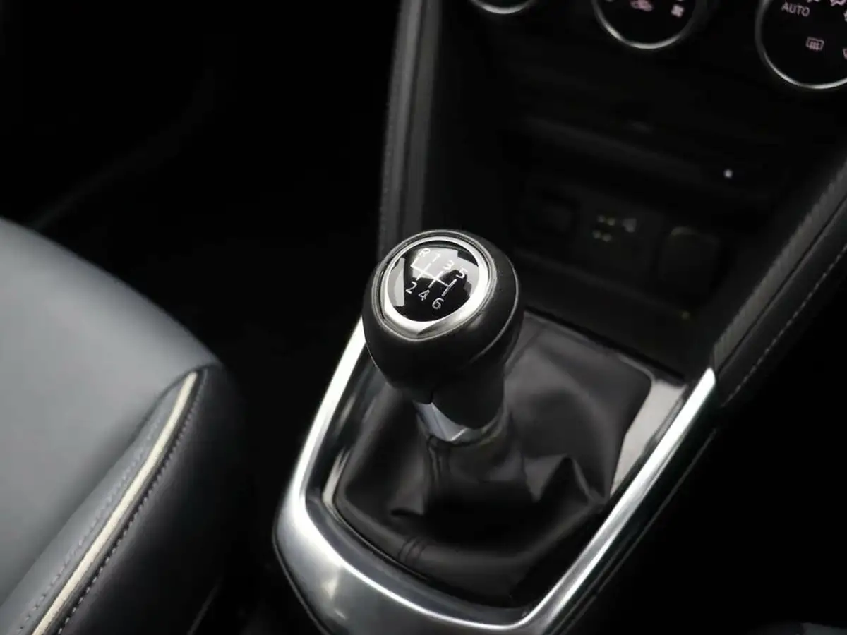 2021-mazda-mazda2-15-skyactiv-g-gt-sport-nav-light-stone-big-44