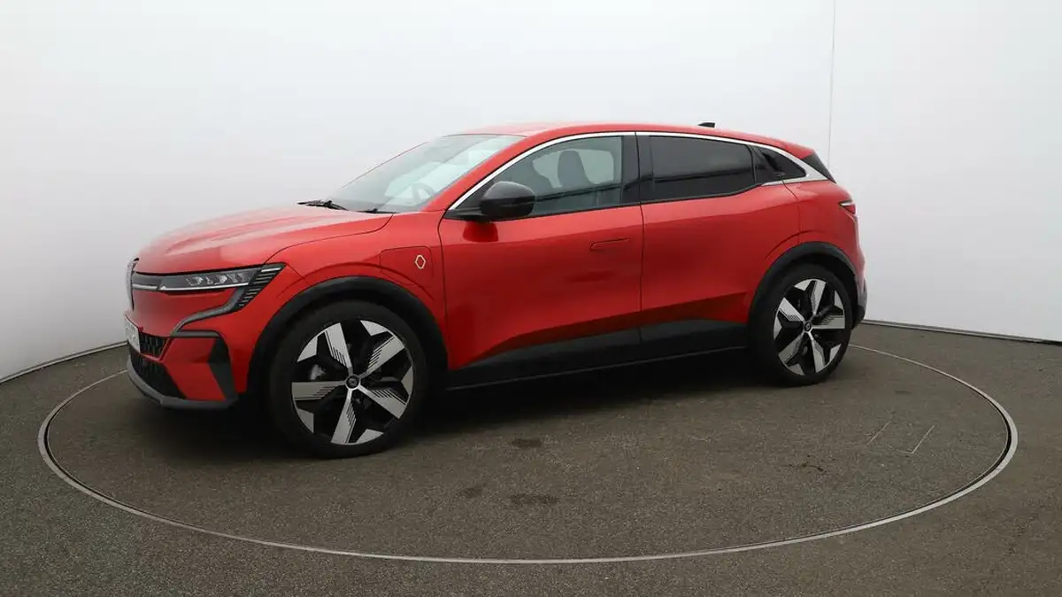 2023-renault-megane-e-tech-e-techno-big-65