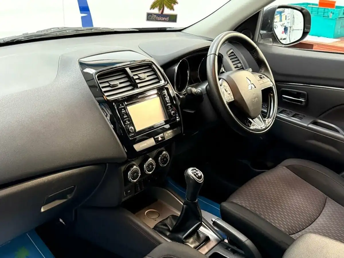 2018-mitsubishi-asx-16-3-big-3