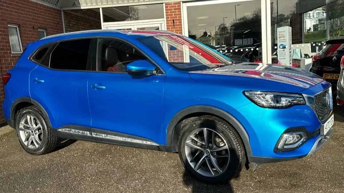 2020-mg-hs-15t-gdi-exclusive-162ps-dct-big-0