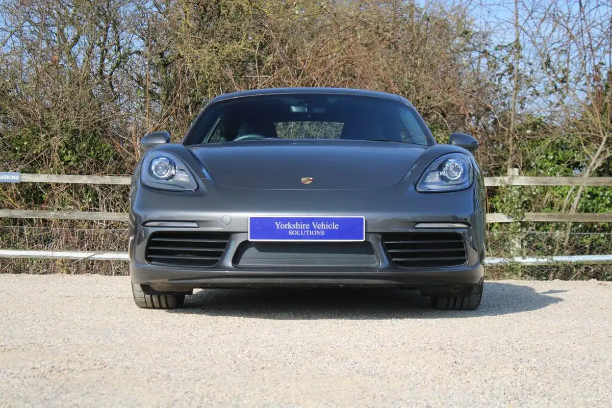 2017-porsche-cayman-718-20-cayman-big-36