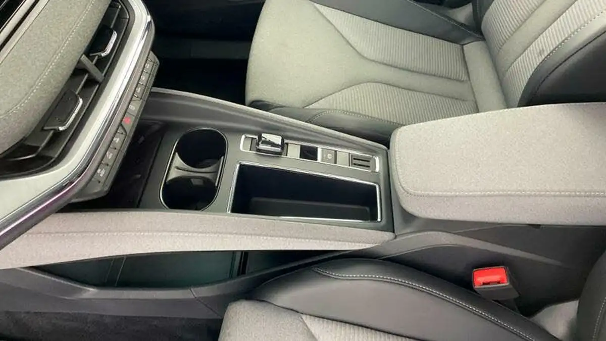 2023-skoda-enyaq-e-85-edition-station-wagon-big-35