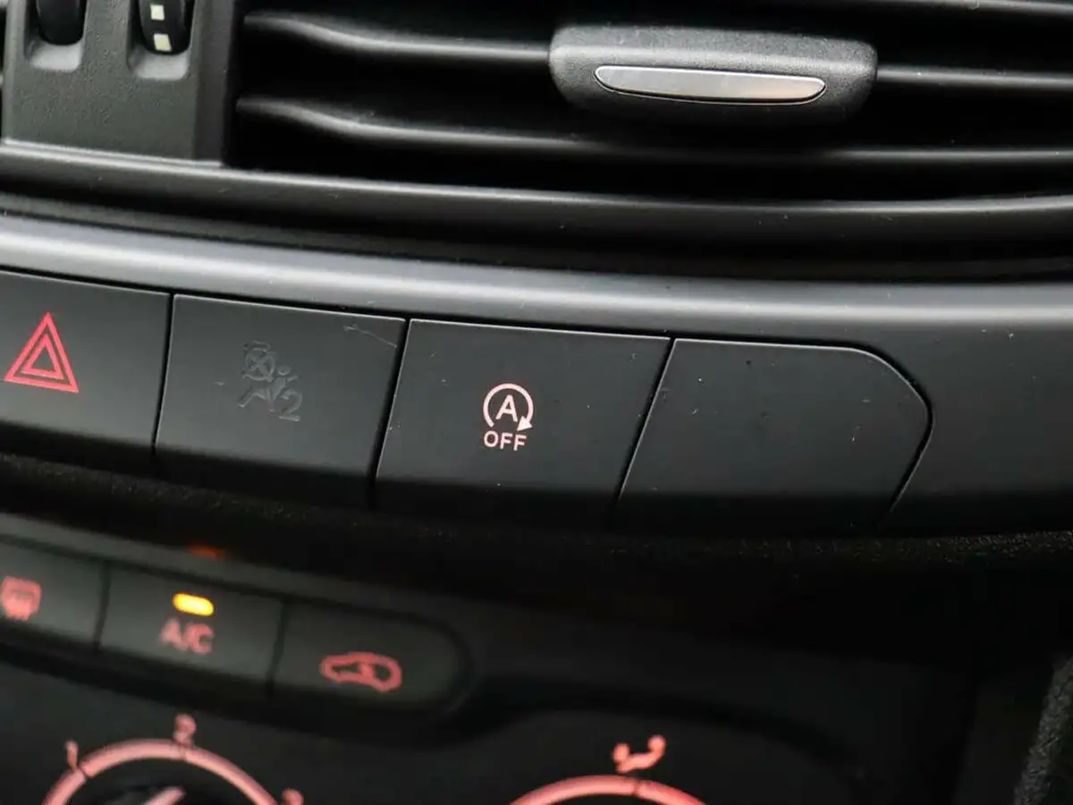 2021-fiat-tipo-14-easy-hatchback-5d-big-33